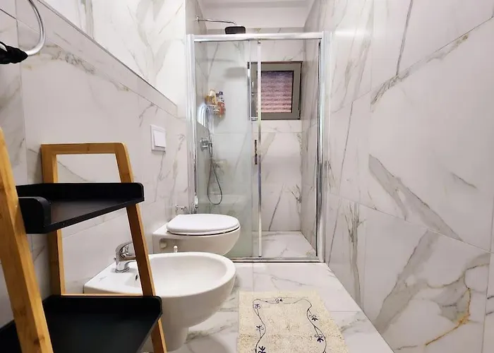 Deluxe For Three 24h Check In 地拉那