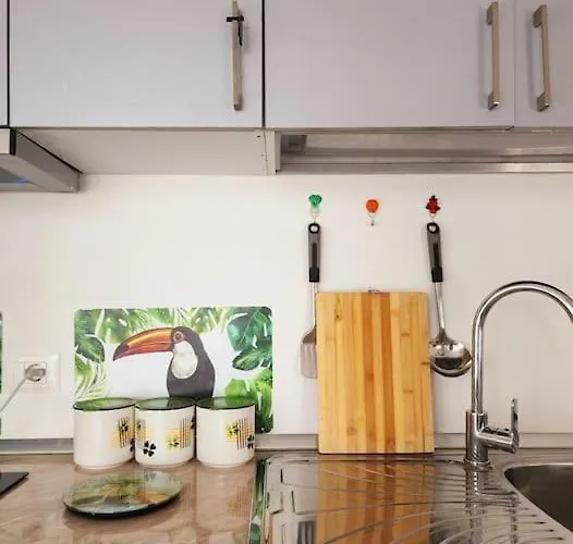 Deluxe For Three 24h Check In * 地拉那