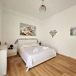 Deluxe For Three 24h Check In Apartment *