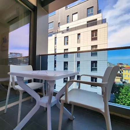 Deluxe For Three 24h Check In Apartment Tirana