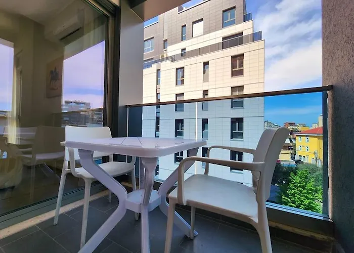 Deluxe For Three 24h Check In Apartment Tirana